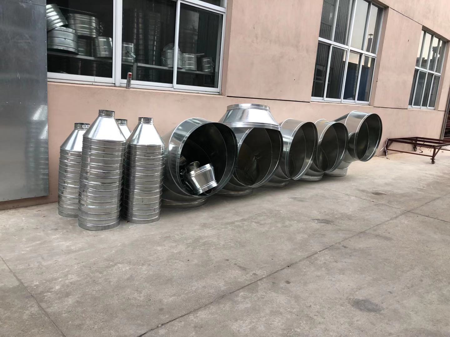  大型廠房過熱問題解決方案：佛山萬(wàn)凈德降溫工程的解決辦法